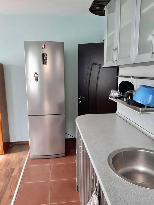 Дава се под наем Двустаен апартамент в Бургас, Сарафово - 68 кв.м за 408 € - Снимка #3