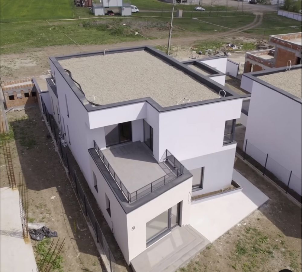 Construiesc pe firma sau persoana case/vila/vile/blocuri la rosu