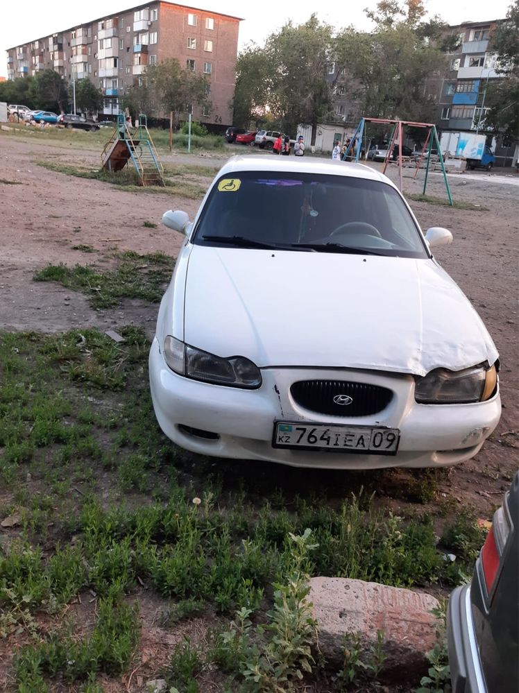 Продаю машину Hyundai Sonata 3