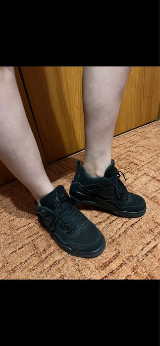 Vand Jordan 4 Black