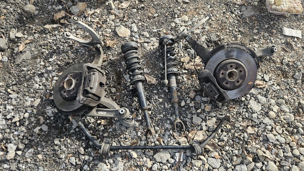 Предни Амортисьори/Шенкел/Глвина/Апарати/Стаб.Щанга за BMW F10/F11 3.D