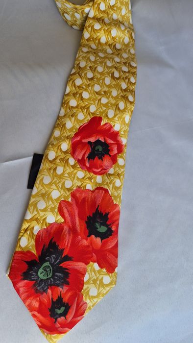 Cravata dama matase ESCADA (2modele)