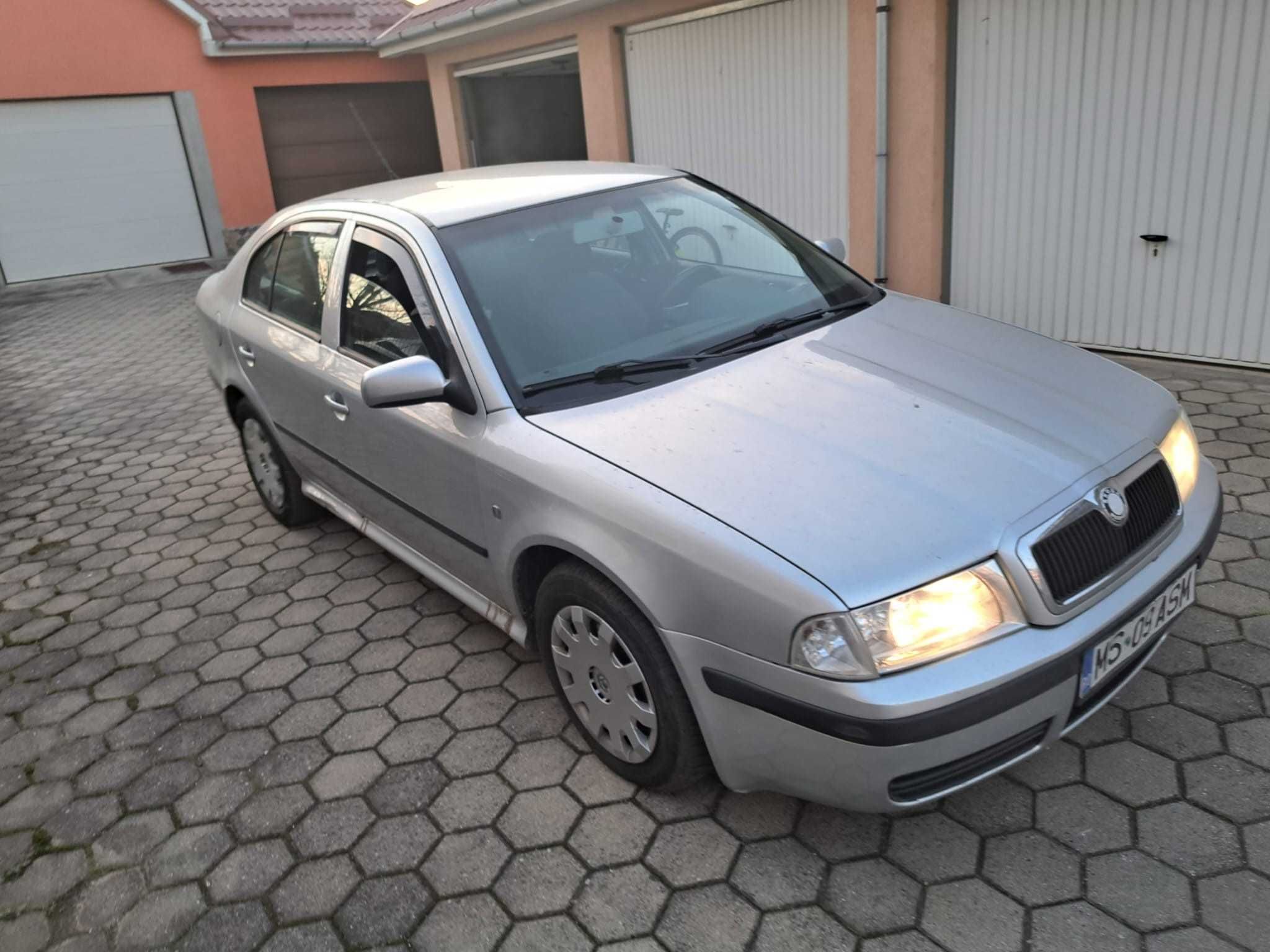 Skoda Octavia 1 1.9 TDI cod motor AXR (pompe duze) 100 CP