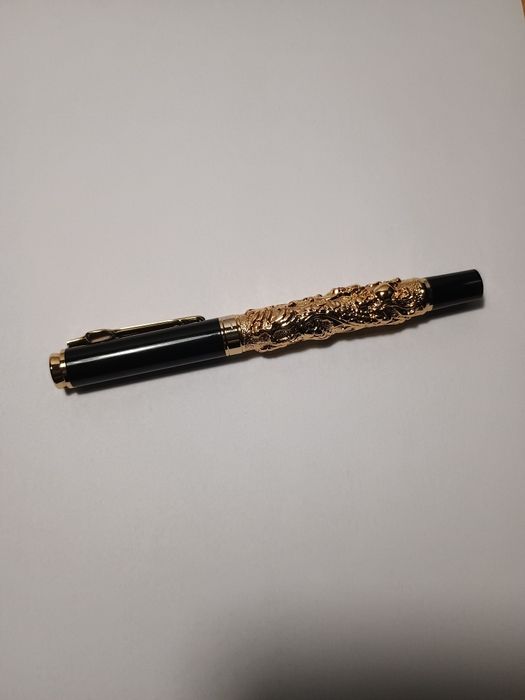 Stilou sculptura dragon