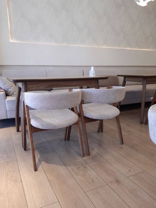 Столы и стуля продаются по штучному