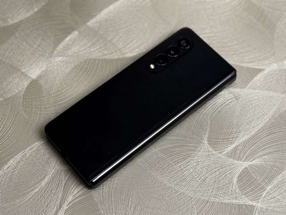 Samsung Galaxy Fold 3 12/512gb