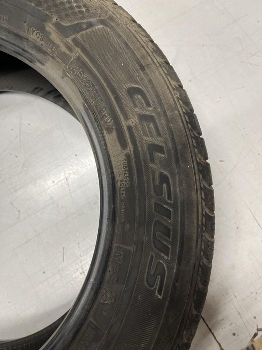 Гуми Тойо целсиус 215/65/17