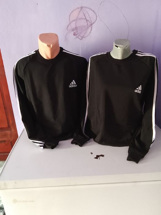 Bluze la set mărimi disponibile S.m.xl.xxl.2 buc im set