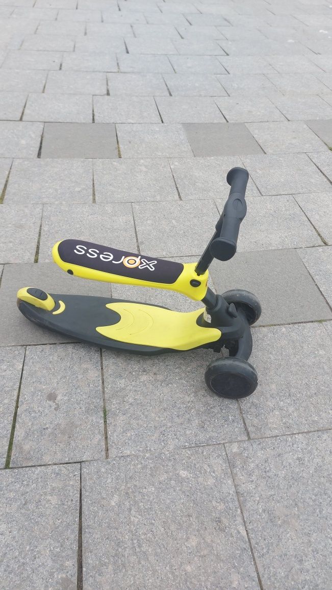 Trotineta Chipolino X-Press 2 in 1

Caracteristici:

Recomandat pentru