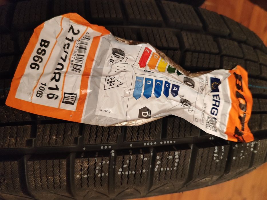 Зимняя резина Boto 215/70 R16 100 S без шипов