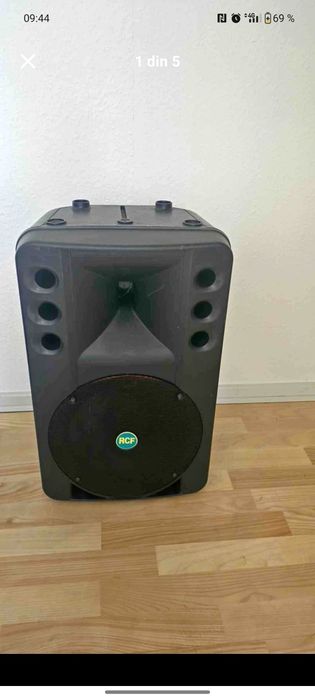 Vând boxa RCF art 500