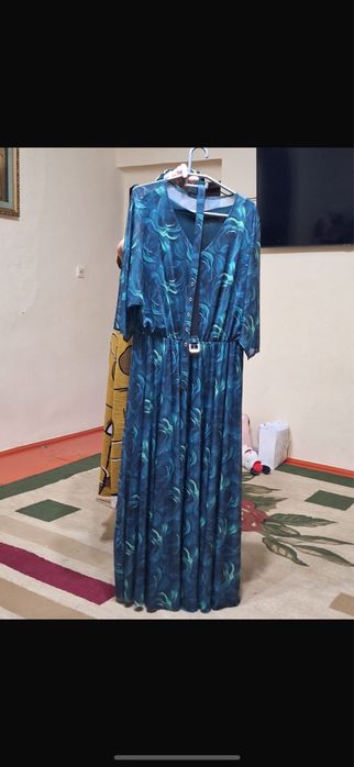 Платье 54-56 размера, одевала всего 1 раз