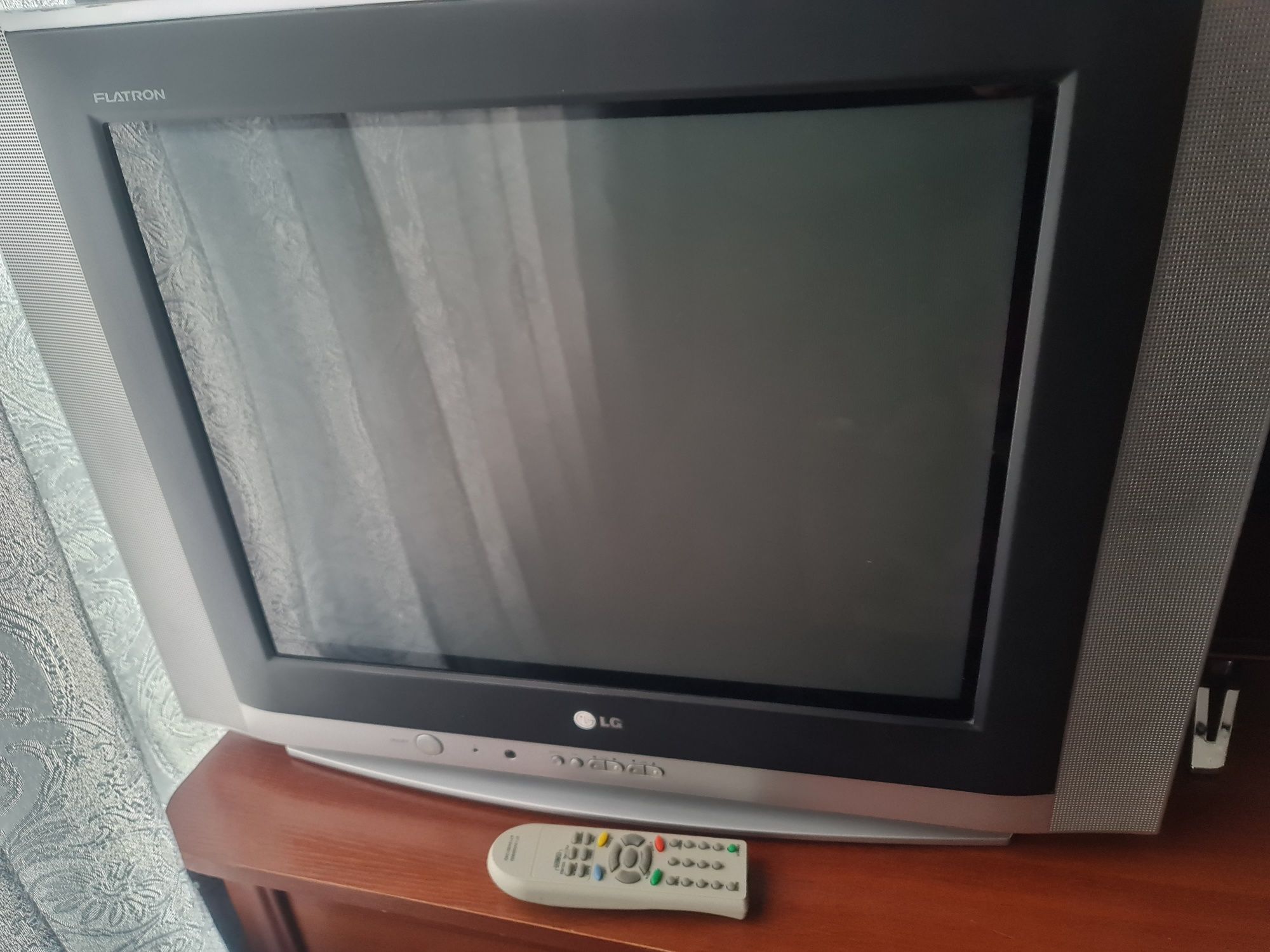 Телевизор LG  21