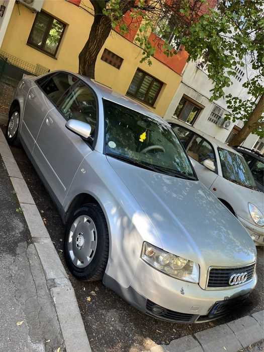 Audi A4, 2001, culoare gri
