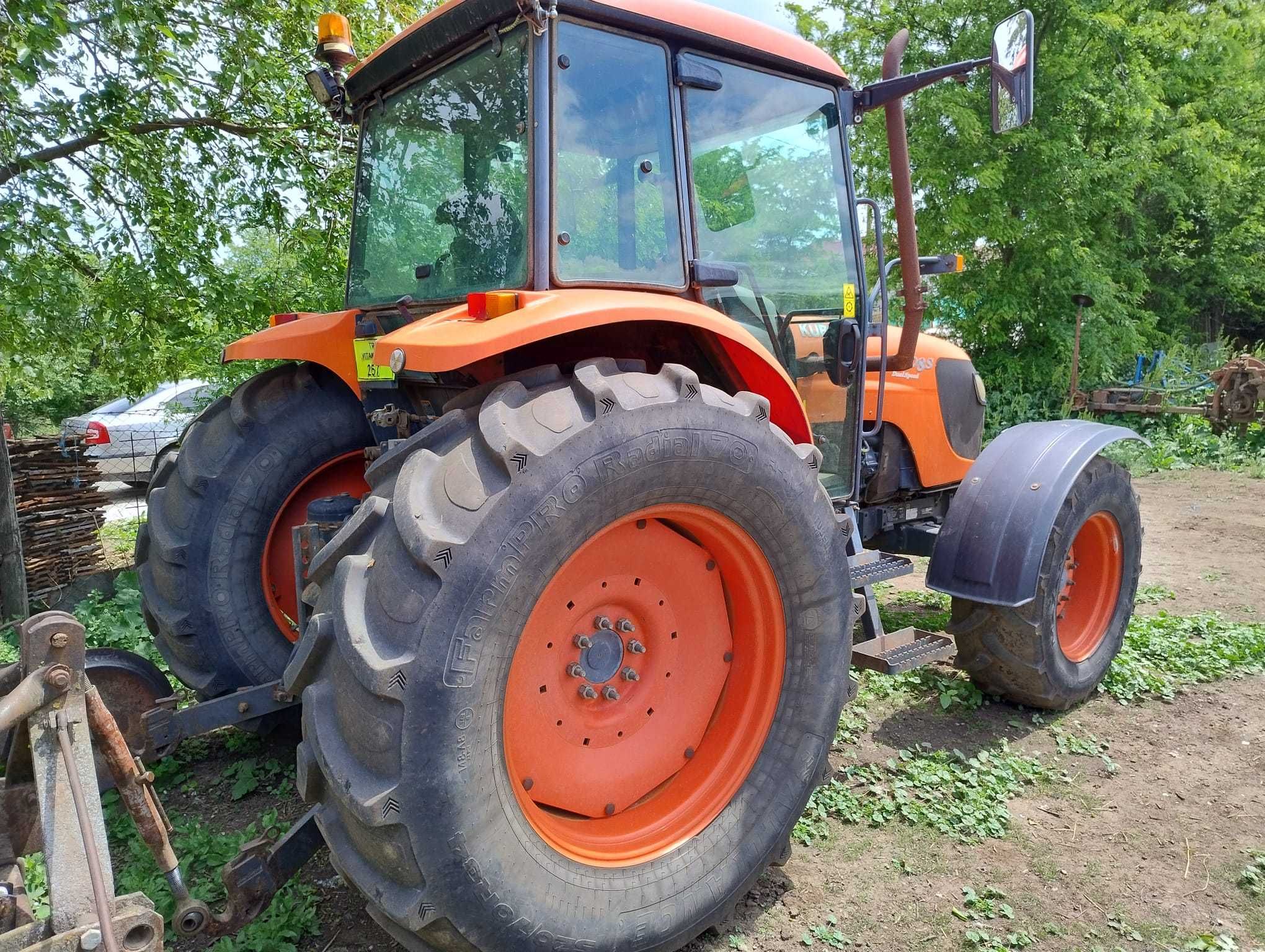 Kubota, M108S, dual speed, 4x4, 108 cai putere, aer conditionat