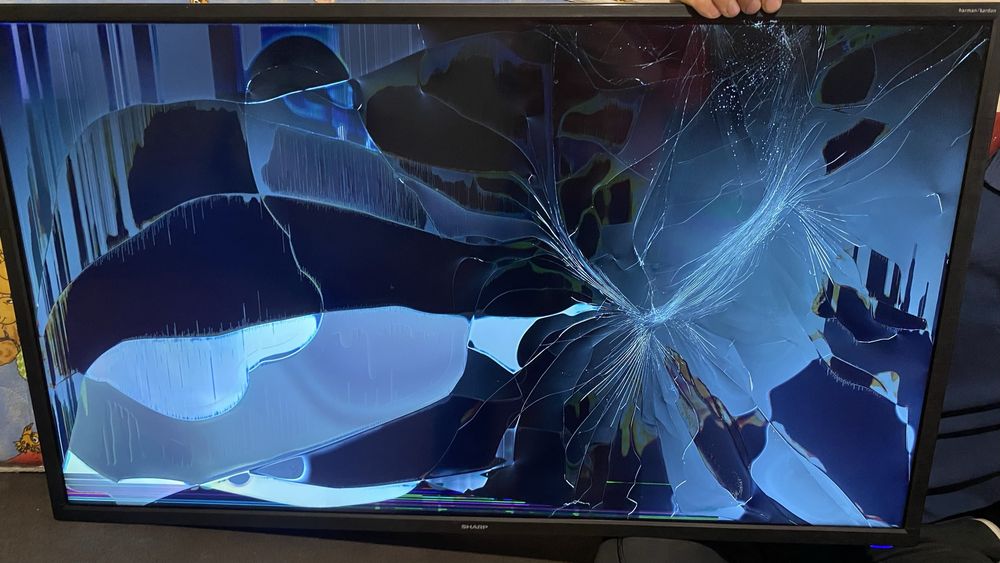 televzor smart sharp ecran spart 101 cm