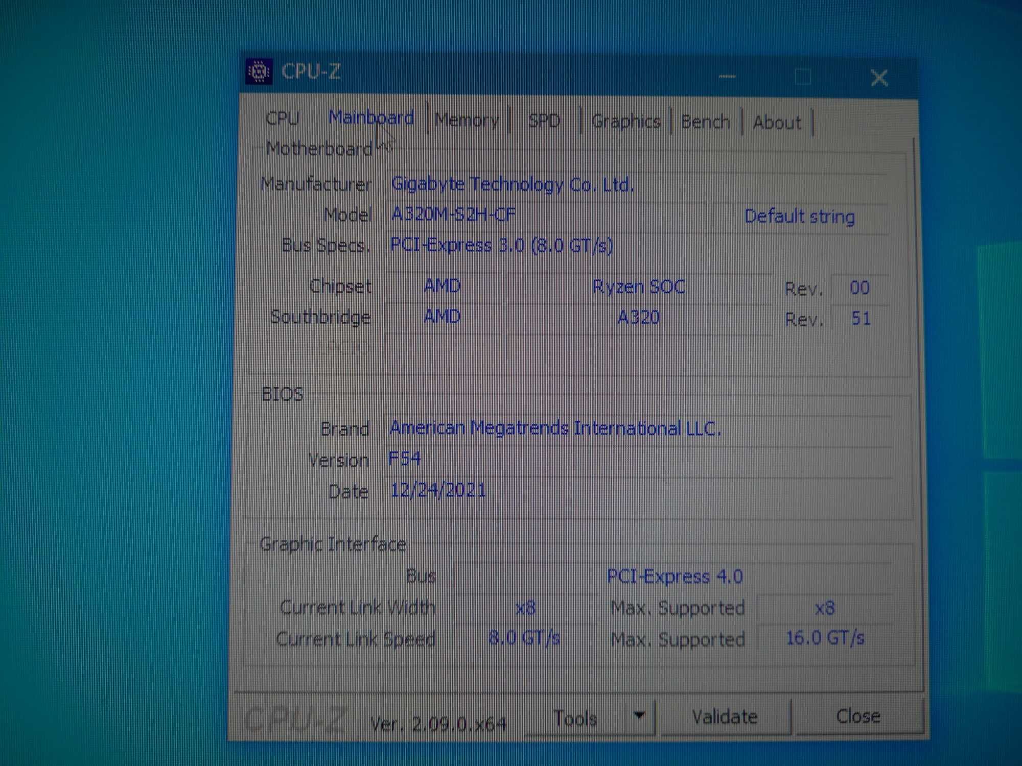 Геймърски компютър Rx6600 Ryzen 5  hd1Tb и ssd 250gb ram16gb