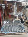 Vând expresor cafea BEZZERA 5000 lei negociabil