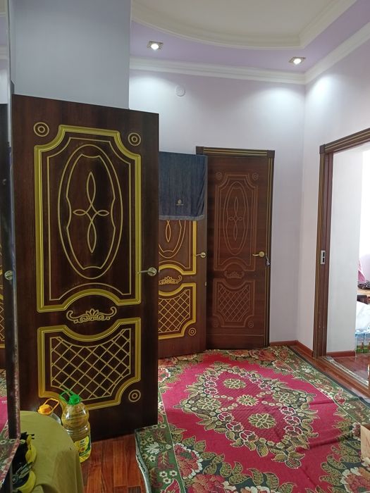 Продаётся двухкомнатная квартира в центре города. Возможен обмен