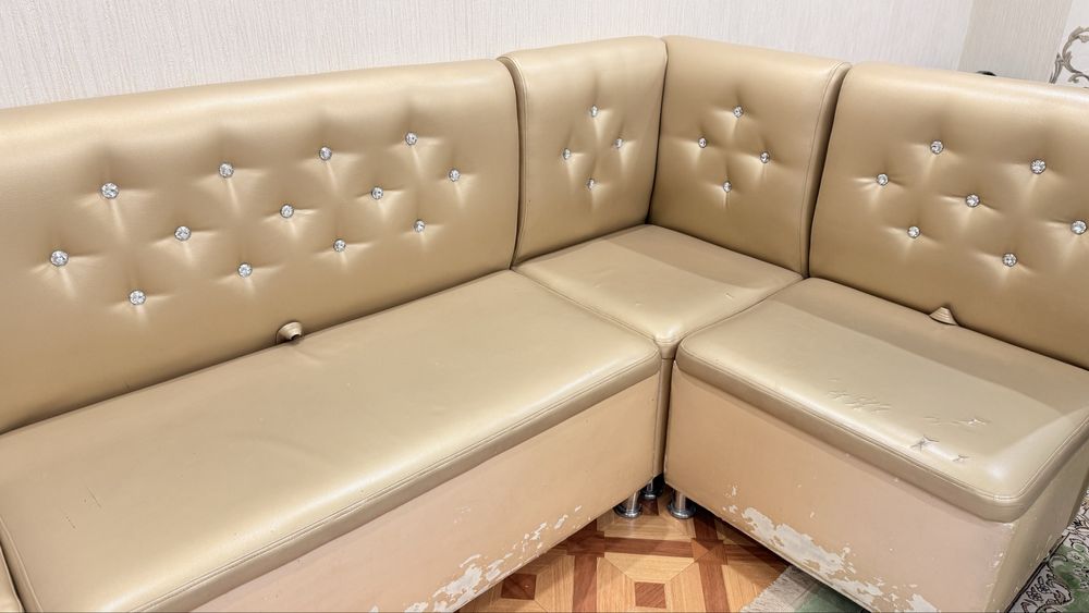 Кухонный диван угловой