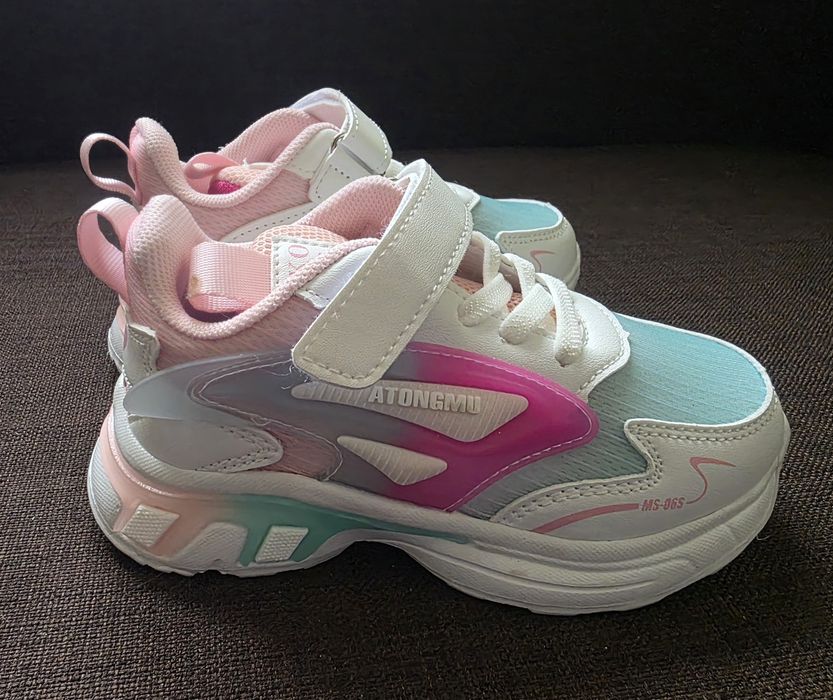 Нови детски маратонки - 27 номер