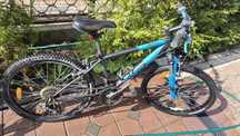 Bicicleta BTWIN, Rockrider500, albastra, copii 8-12ani.