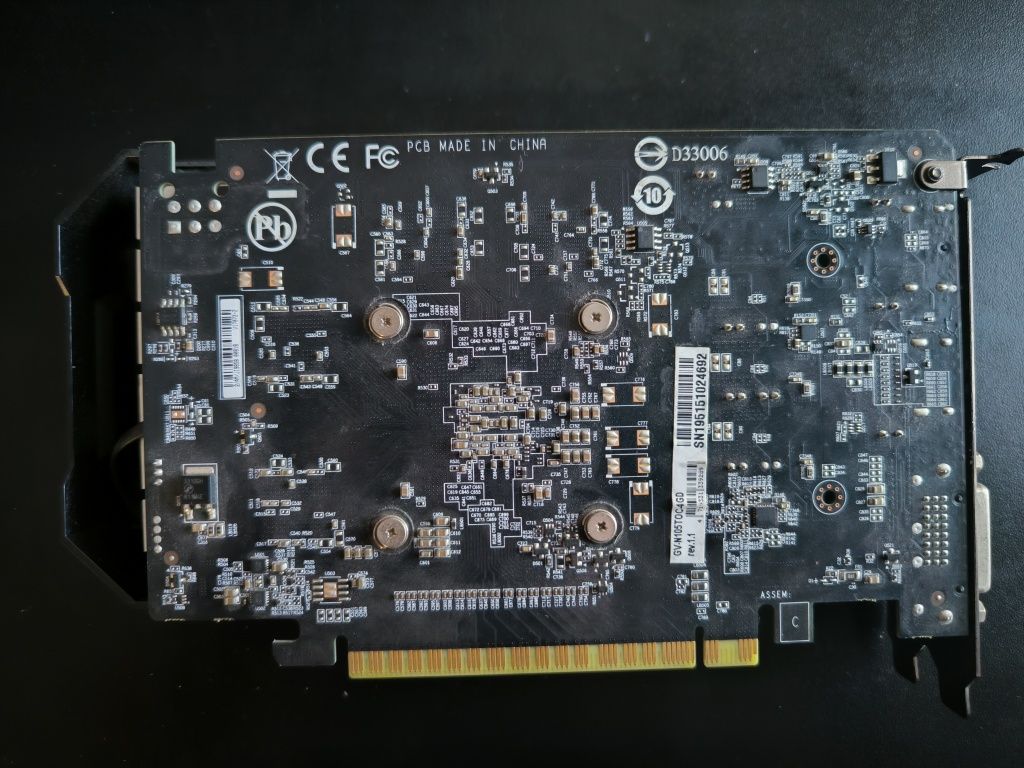 Продам Видеокарту 1050 Ti 4 Gb