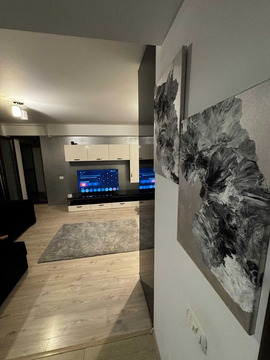 Apartament modern cu 2 camere de închiriat