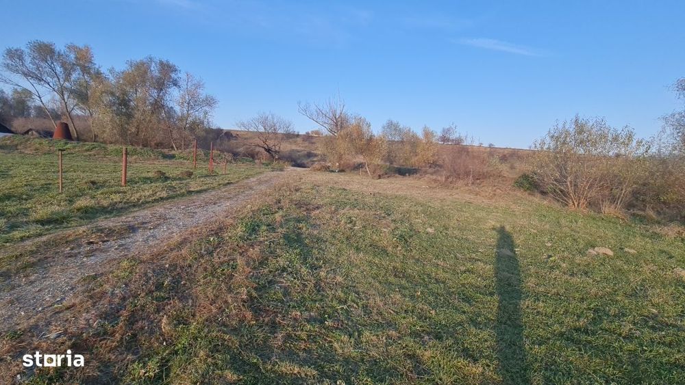 Teren intrare în Almaș!