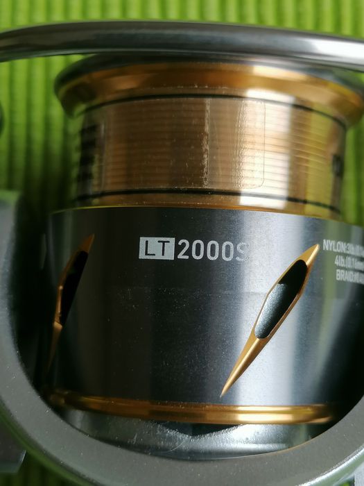 Mulinete Daiwa Freams LT 1000S si 2000S