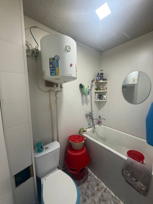 Срочно продаётся 1 комнатная квартира на навои Галерейка