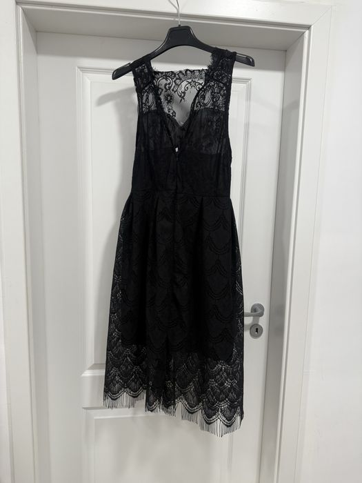 Vand rochie dantela M