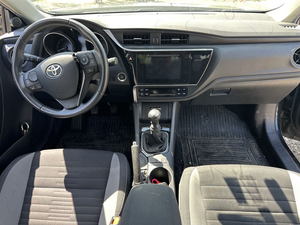 Toyota Auris 1.2 turbo 116кс 2017г На части!