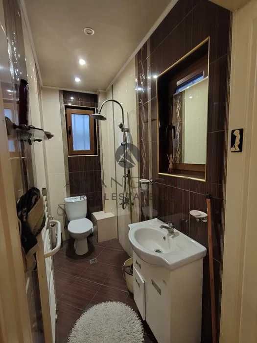 оф.24661 Етаж от къща/ Стария град