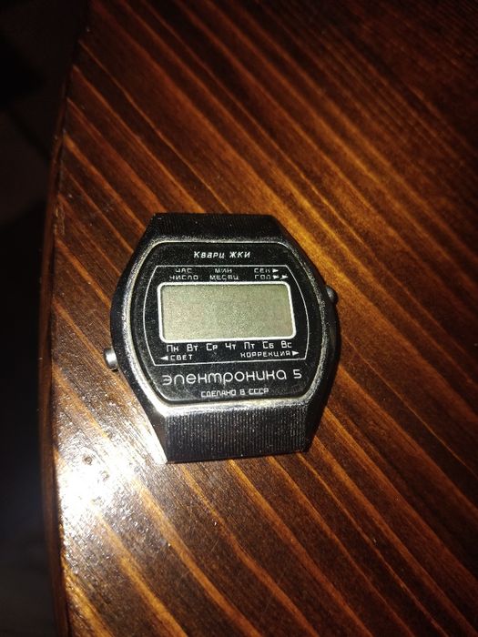 Винтидж съветски дигитален часовник „Електроника 5“ – Сделано в СССР