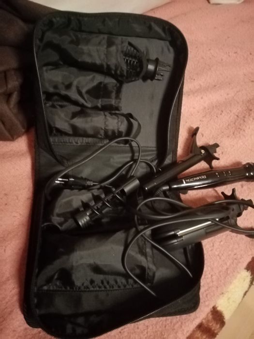 vând trusă de coafat Remington