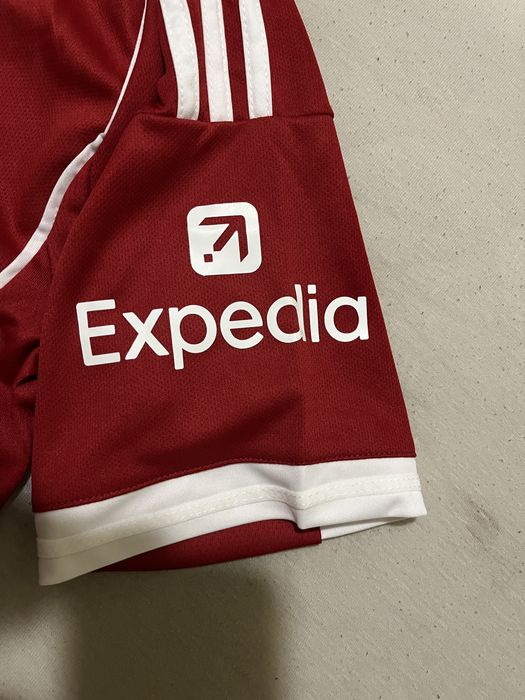 Liverpool  25/26 екип Salah 11