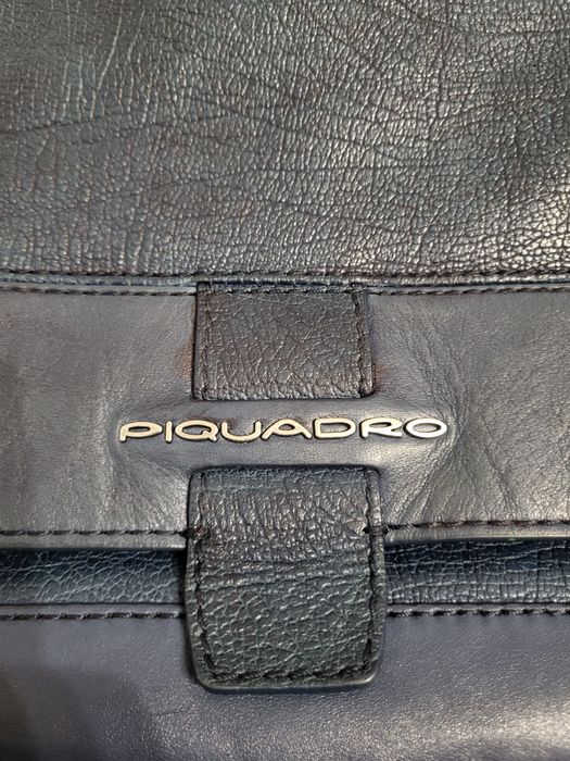 Geanta laptop crossbody piele Piquadro