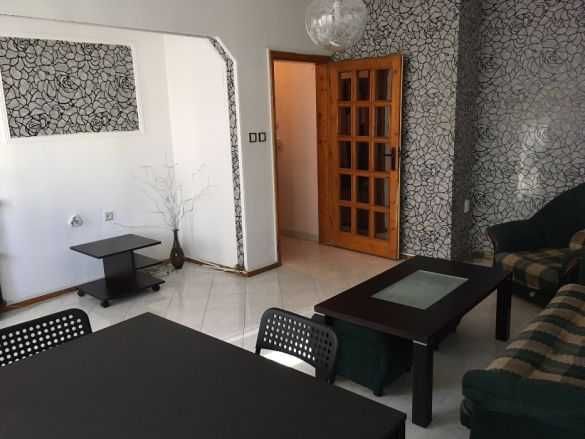 Дава се под наем Двустаен апартамент в Бургас, Лазур - 65 кв.м за 225 € - Снимка #1