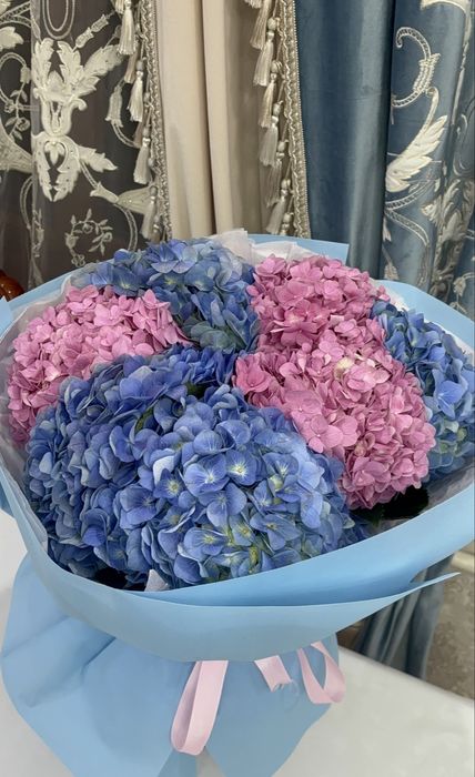 Букет 7 гортензий