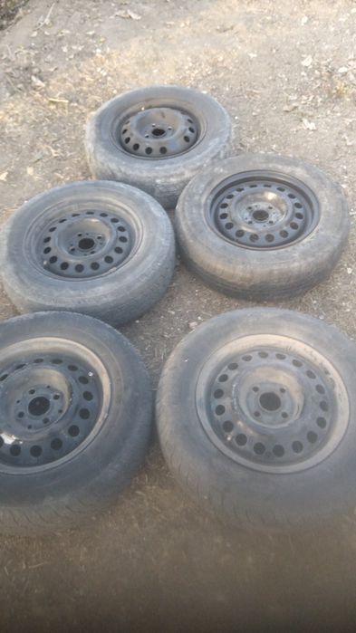 Диск покрышкамен