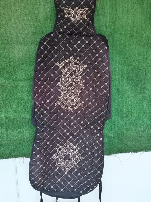 Накидки на авто универсальные