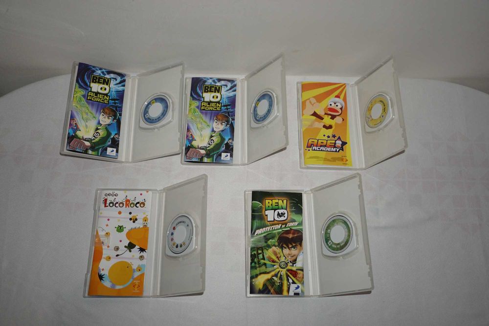 PSP Конзола E1008 + 11 Игри Gran Turismo/Killzone/Ghost Recon/Loco