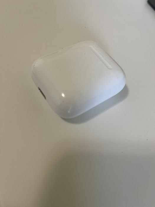 Безжични слушалки Airpods 2nd gen