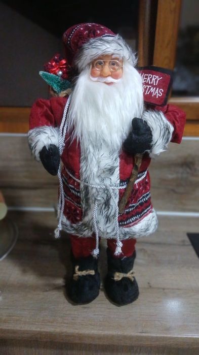 Коледни дядовци и елени