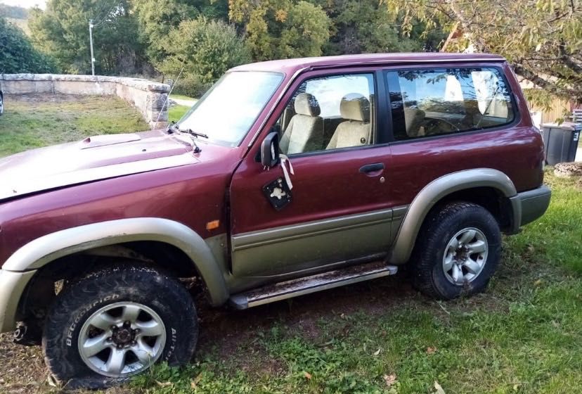 Dezmembrez Nissan patrol y61 3.0