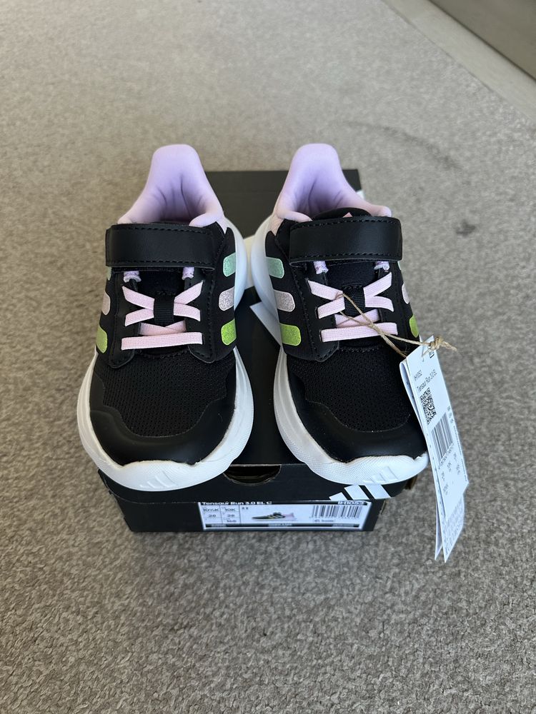 Детски маратонки Adidas 28
