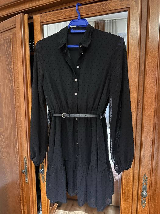 рокля Mohito 32 размер