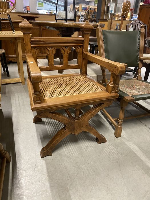 Scaune lemn masiv esența nobila, piese superbe stil medieval Olanda