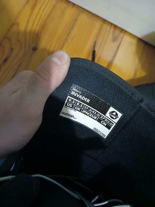 Продавам пълен сноуборд комплект Burton: